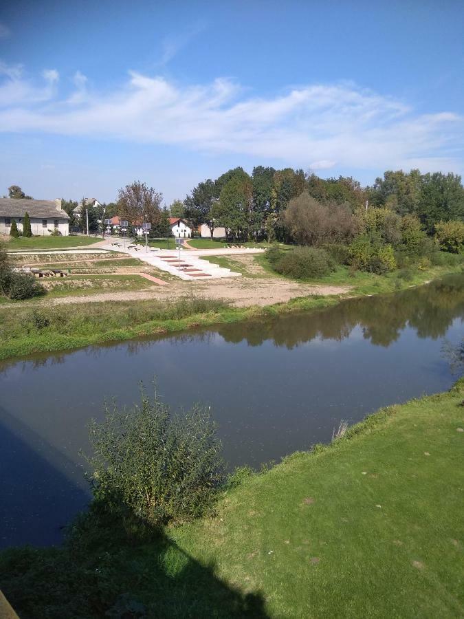 Riverside Cottages Gdów Exteriör bild
